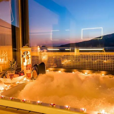 דירה 2 Bedroom 7408 *