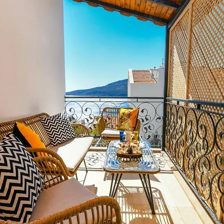 2 Bedroom 7408 Apartment *