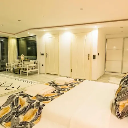 2 Bedroom 7408 *